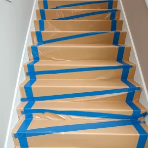 Jak zabezpieczyć schody przed malowaniem